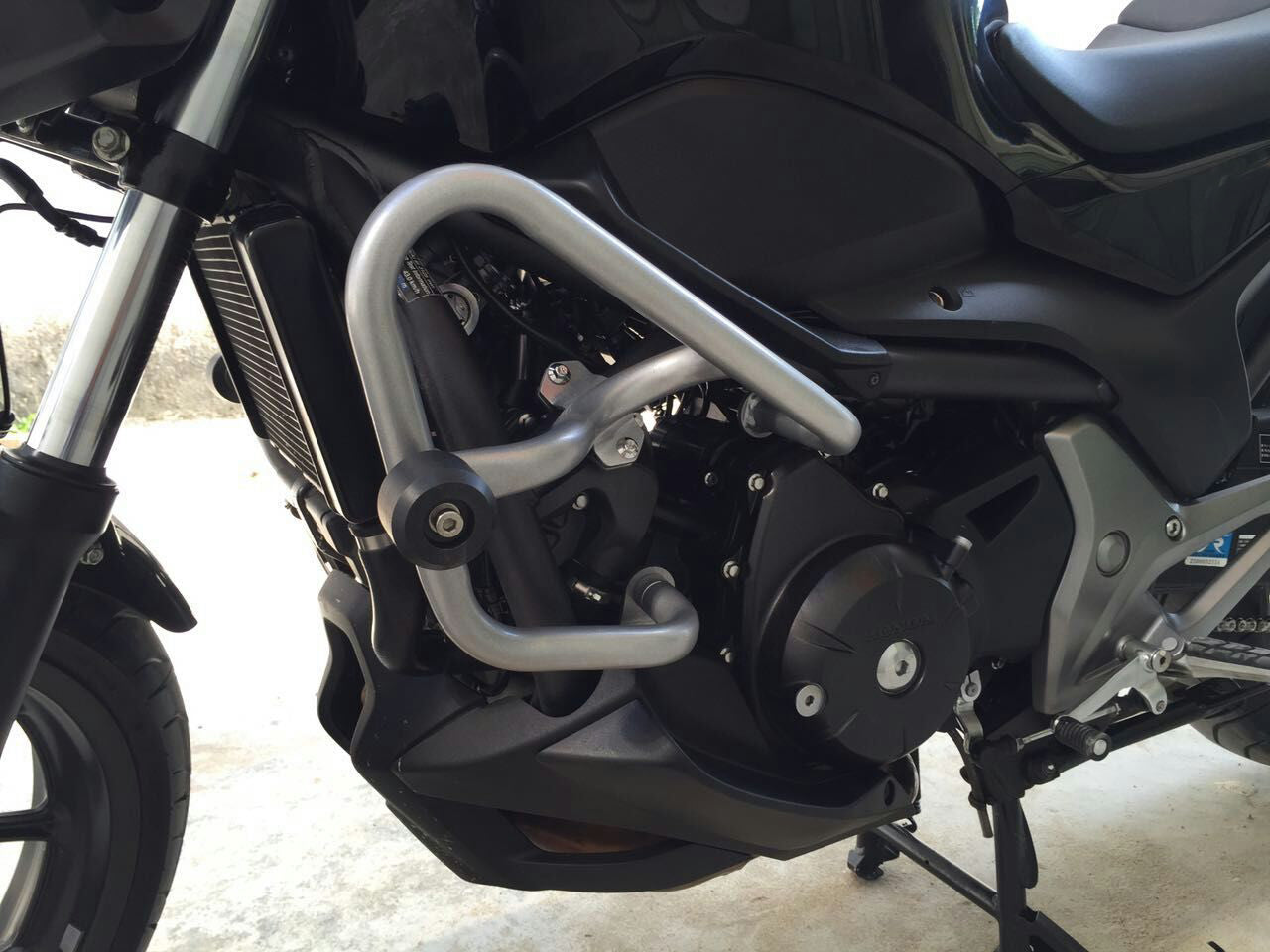 Engine Guard Crash Bar Protection For Honda NC750X NC750S NC700X NC700S 12-2016