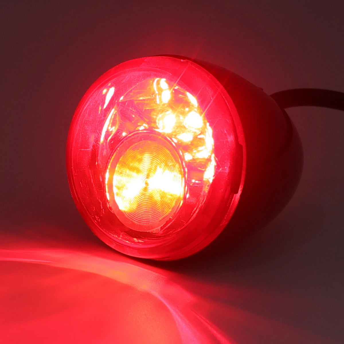 Rear LED Run Brake Turn Signal Indicator for Harley FXDB (2007–2008) & FXST FXDW (2002–2005)