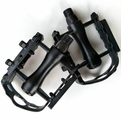Black MTB Pedals for Mountain Bikes (11cm x 7cm x 2.5cm)