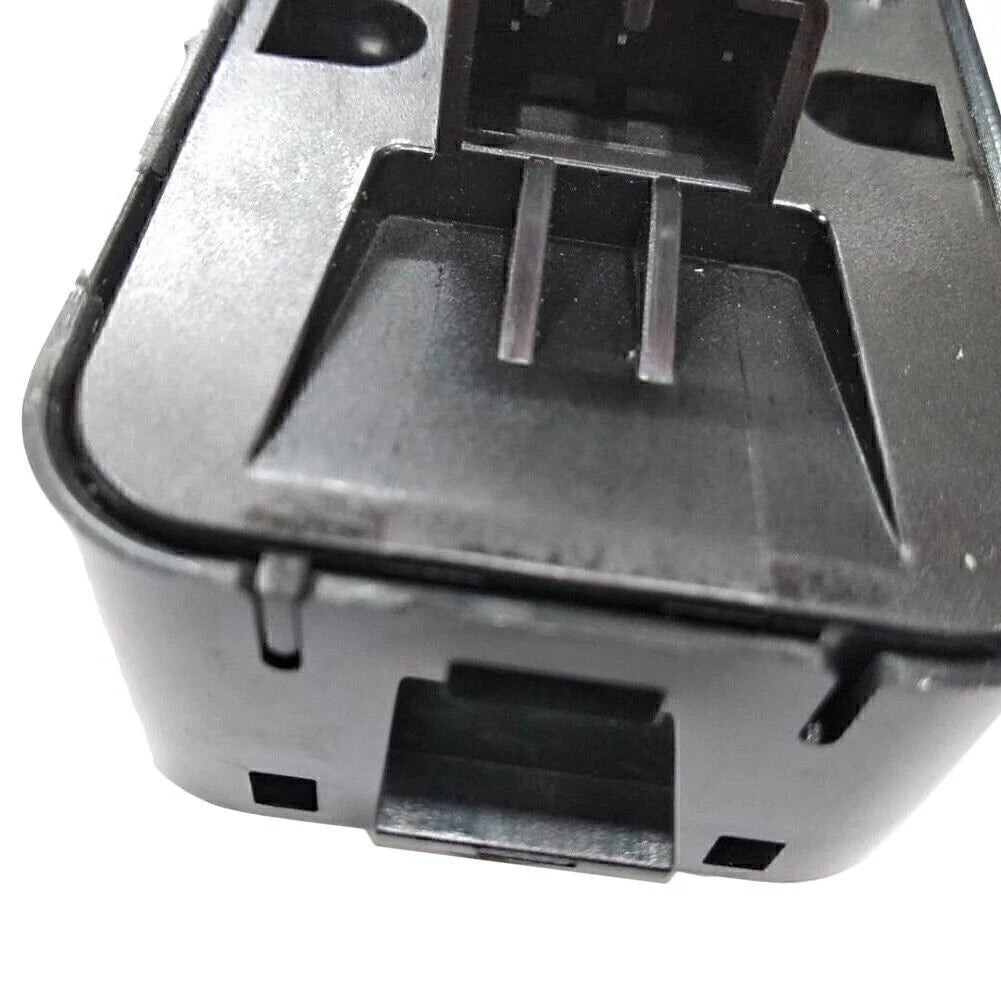 Front Door Driver Switch LR013883 for Land Rover Range Rover LR2 LR4 (2008–2016)