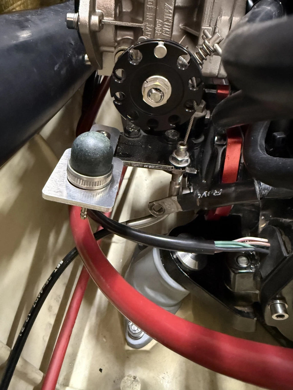 Primer Bulb/Plunger Bracket for Yamaha Waverunner Superjet (1996–2020)