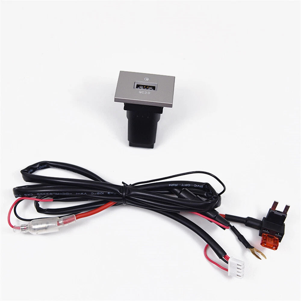 USB-A QC3.0 Fast Charger Socket Panel for Ford Focus MK2 (2005–2009)