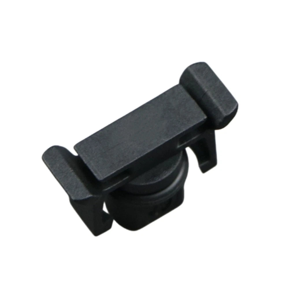 Expansion Tank Plug LR044290 for Land Rover Range Rover Evoque (2012–2020)