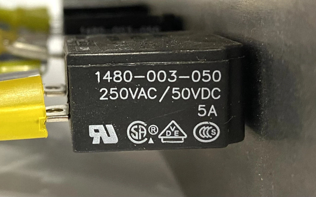 8 Switch Toggle Panel for Boat (BH Electronics)