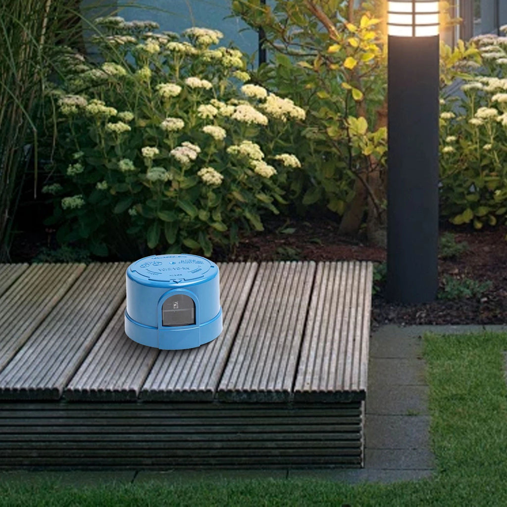 Automatic Light Control Switch for Gardens (IP54)