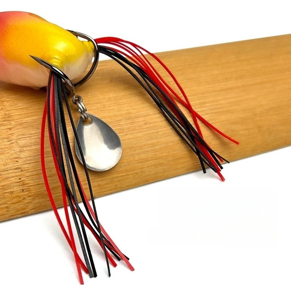 Spinner Equipped Lure 5g with Soft Silicone Body and Strong Hook Penetration