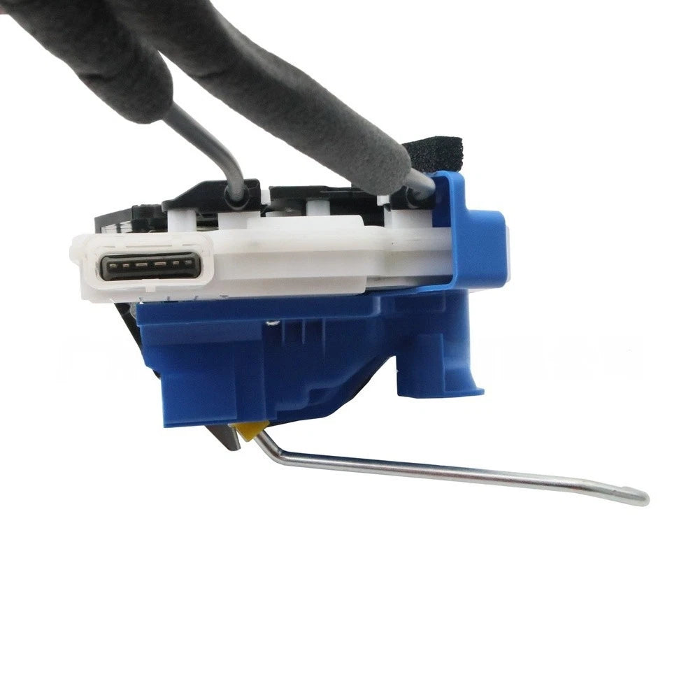 Front Left Door Lock Actuator 813111W020 for Kia Rio (2012–2017)