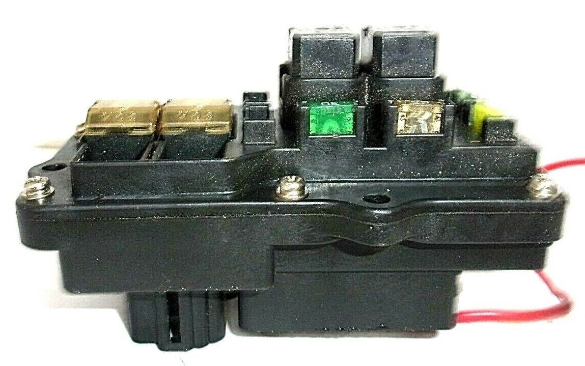 Fuse Box Assembly for Yamaha 150-200hp 2-Stroke (2000–2013) 68F-82170-01-00