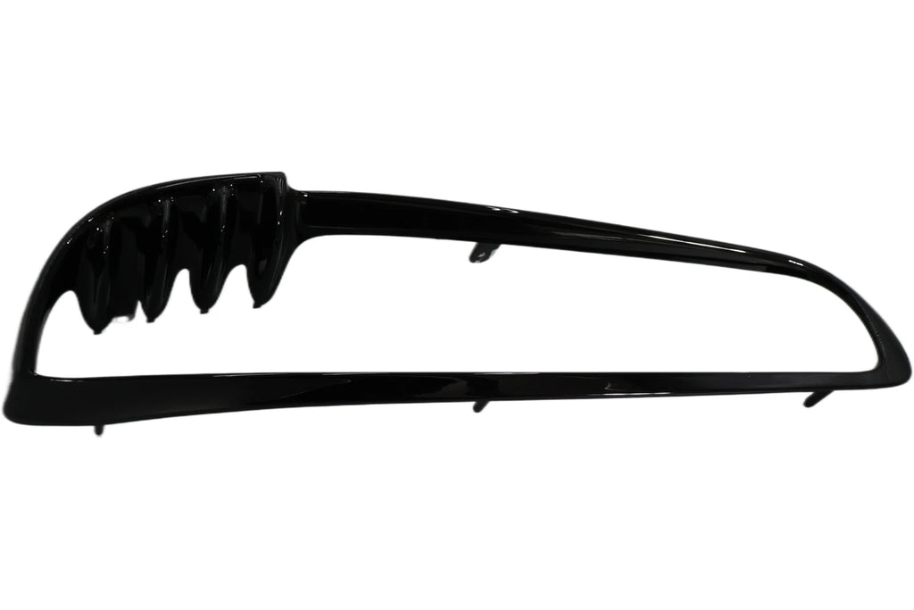 OEM Right Radiator Bezel for Harley-Davidson VRSC V-Rod (2007–2017)