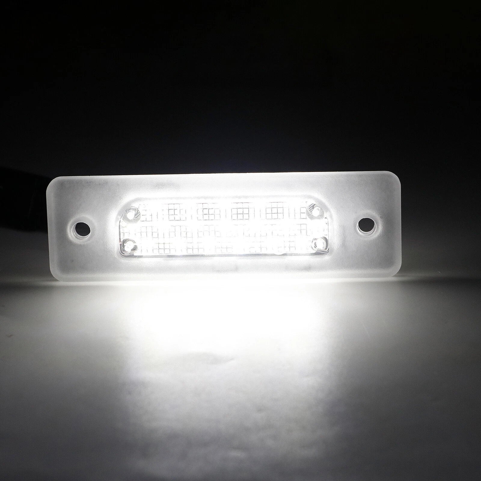 Full LED License Plate Lights for BMW 7 Series E32, 5 E34 M5 (1987–1996)