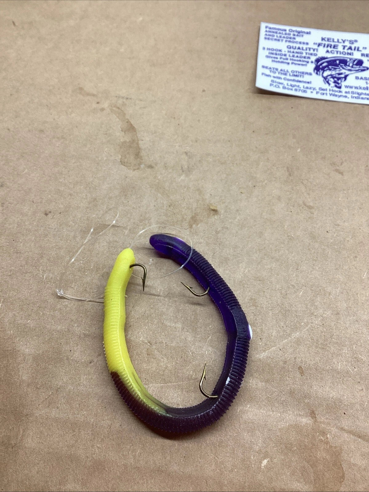 Fire Tail Scented Worm Bait for Kelly's FT103-P/YT (New Old Stock)