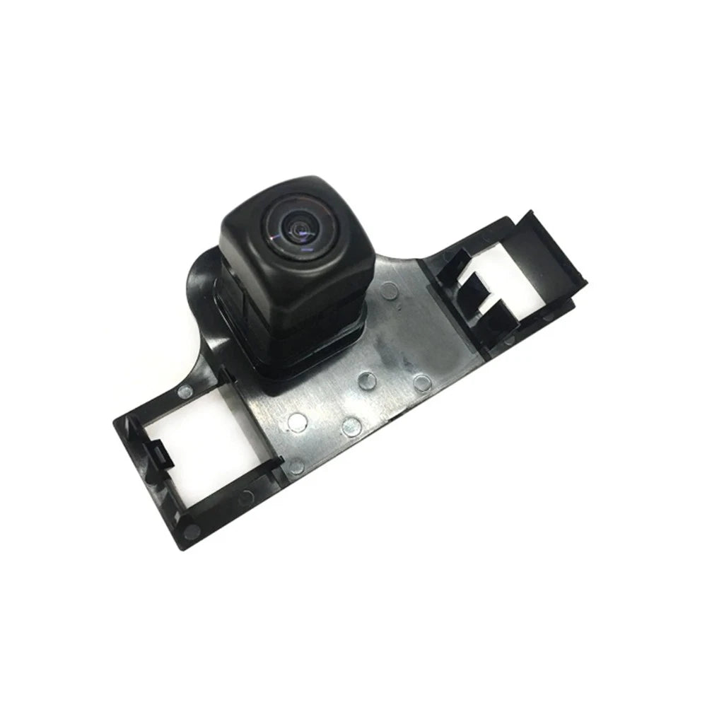 Rear View Back-Up Parking Camera for Toyota Sienna (2015–2017) 8679008010