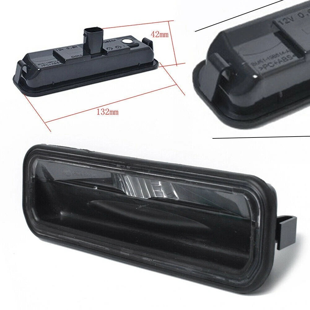 Plastic License Plate Light with Micro Switch for Ford Focus (2012–2018)