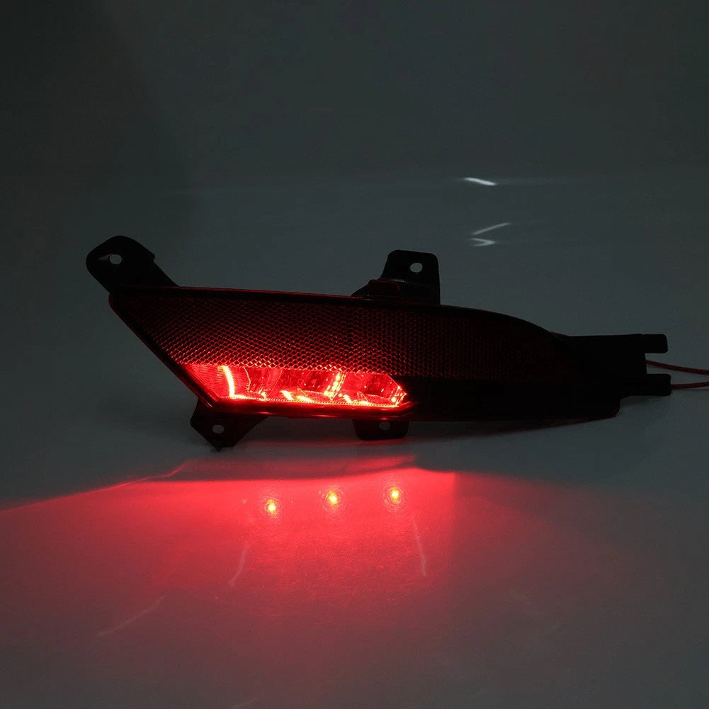 Rear Bumper Reflector Tail Brake Lamp for Land Rover Discovery 5 (2017–2024)