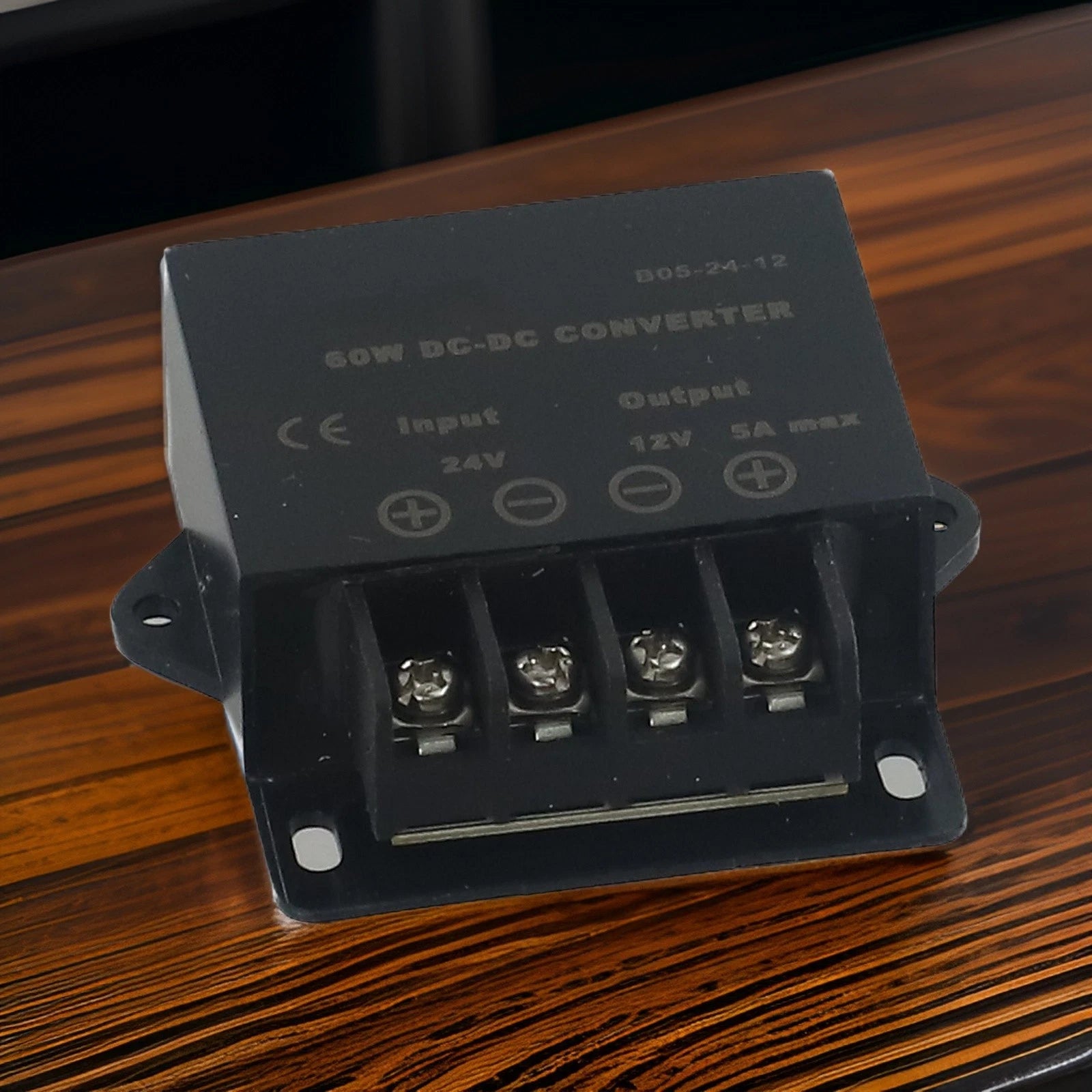 Voltage Regulator DC Converter for DC 24V to DC 12V