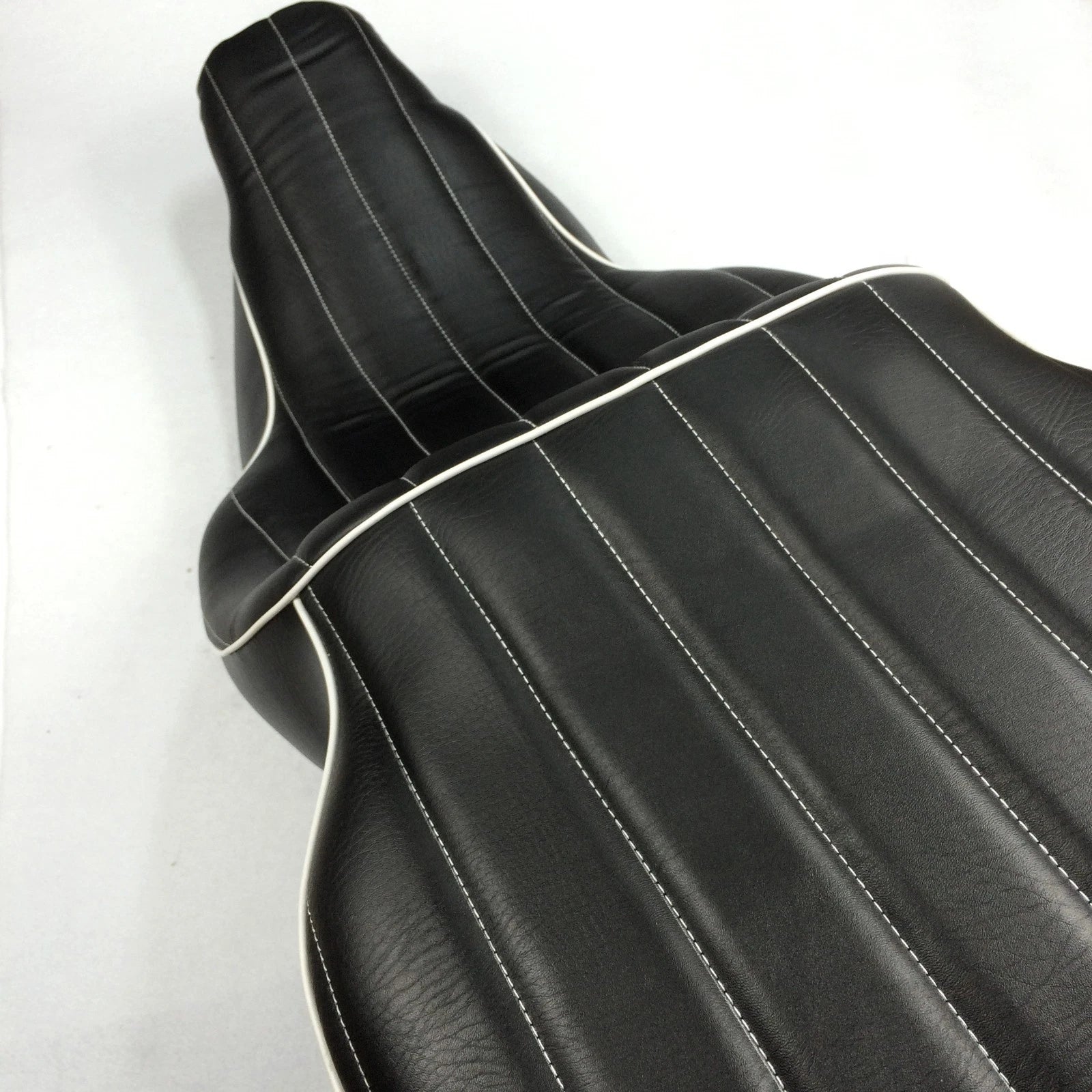 Custom Driver Passenger Seat for Harley FLHT (1997–2006) Vertical Stripes