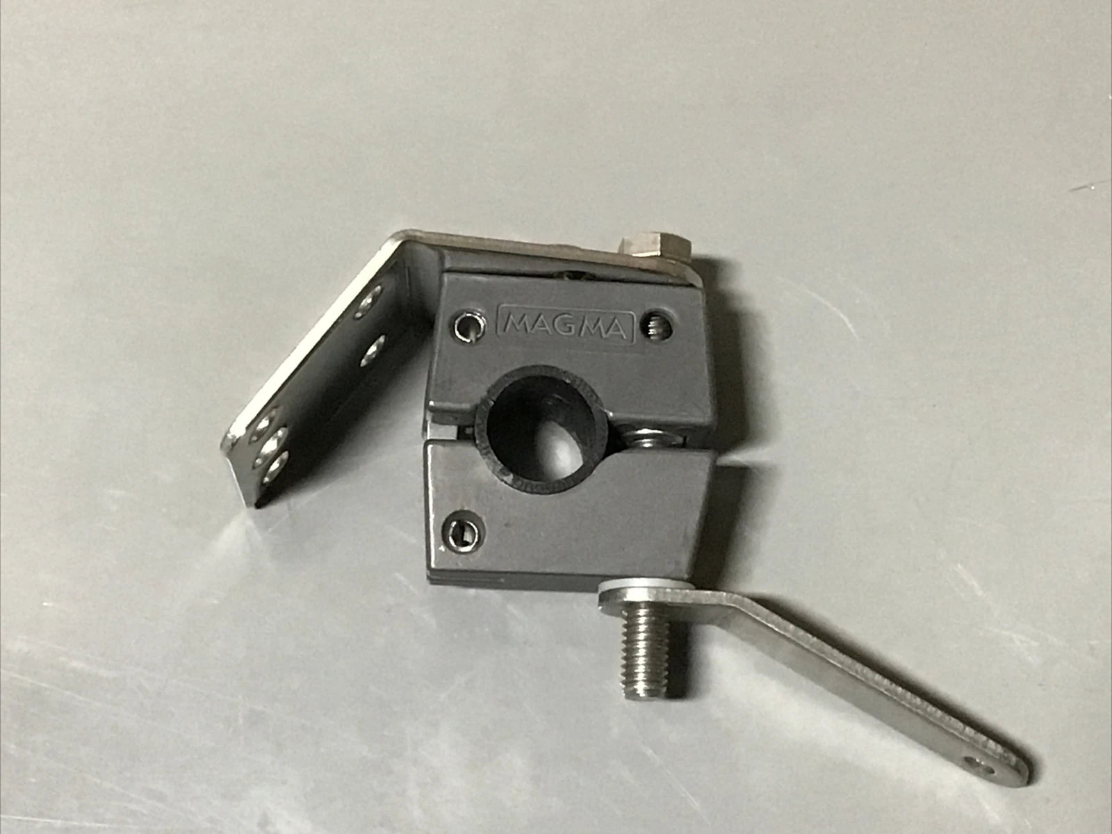 Magma Single Horizontal Rail Mount 7/8"-1" for T10-380
