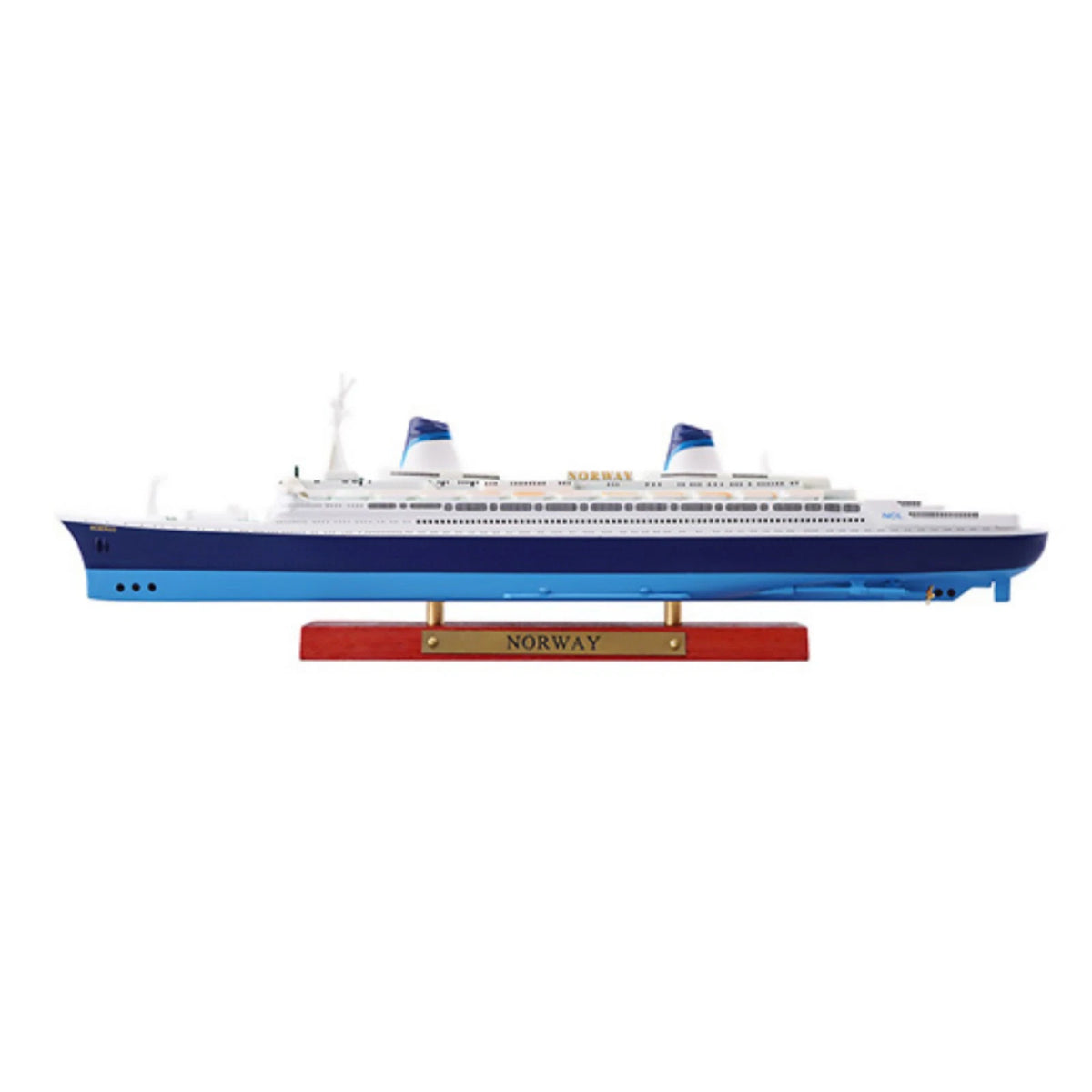 RMS Norway Cruise Ship Model 1/1250 Scale (25.5cm)