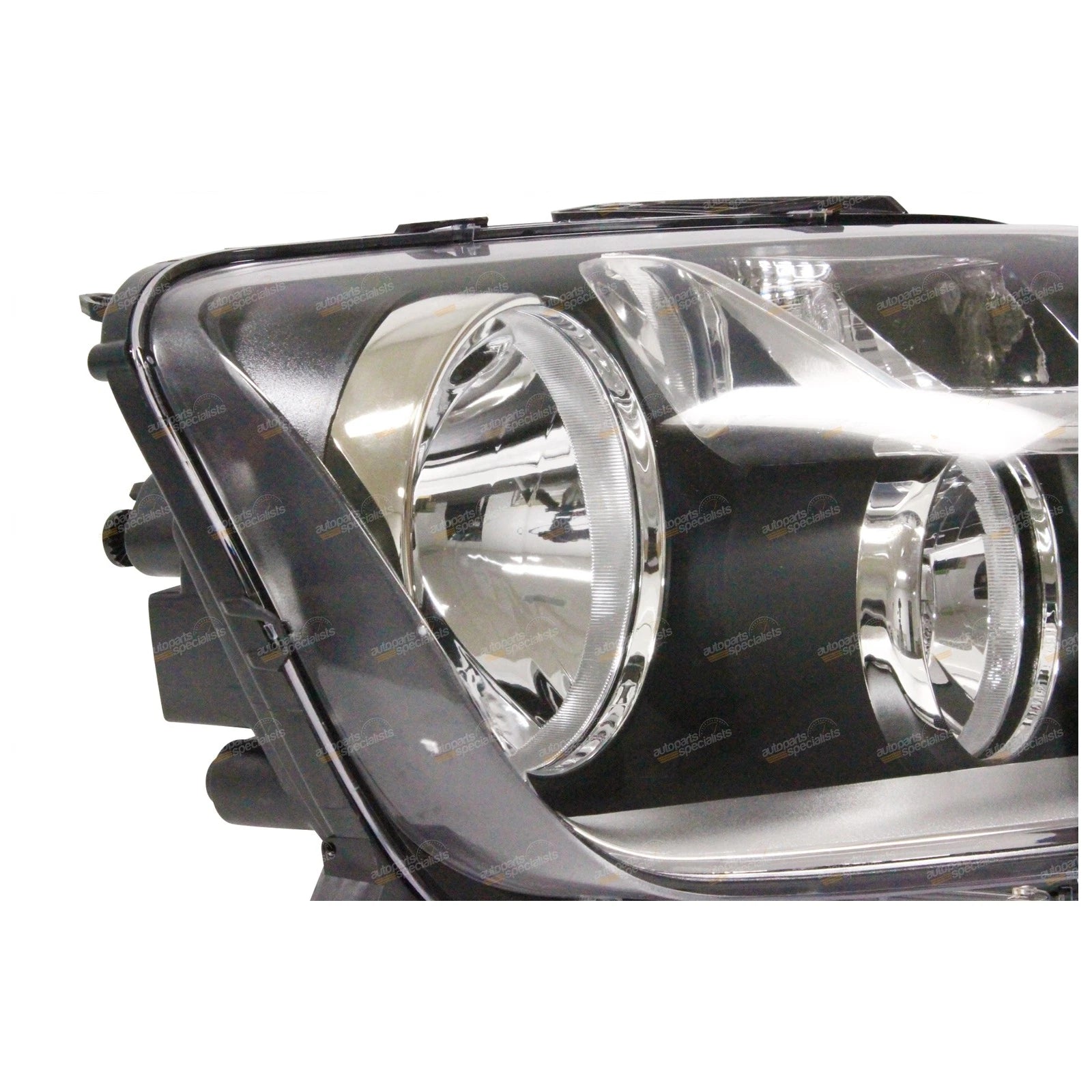 RH Halogen Headlight for VW Amarok 2H Ute (2011–Present)