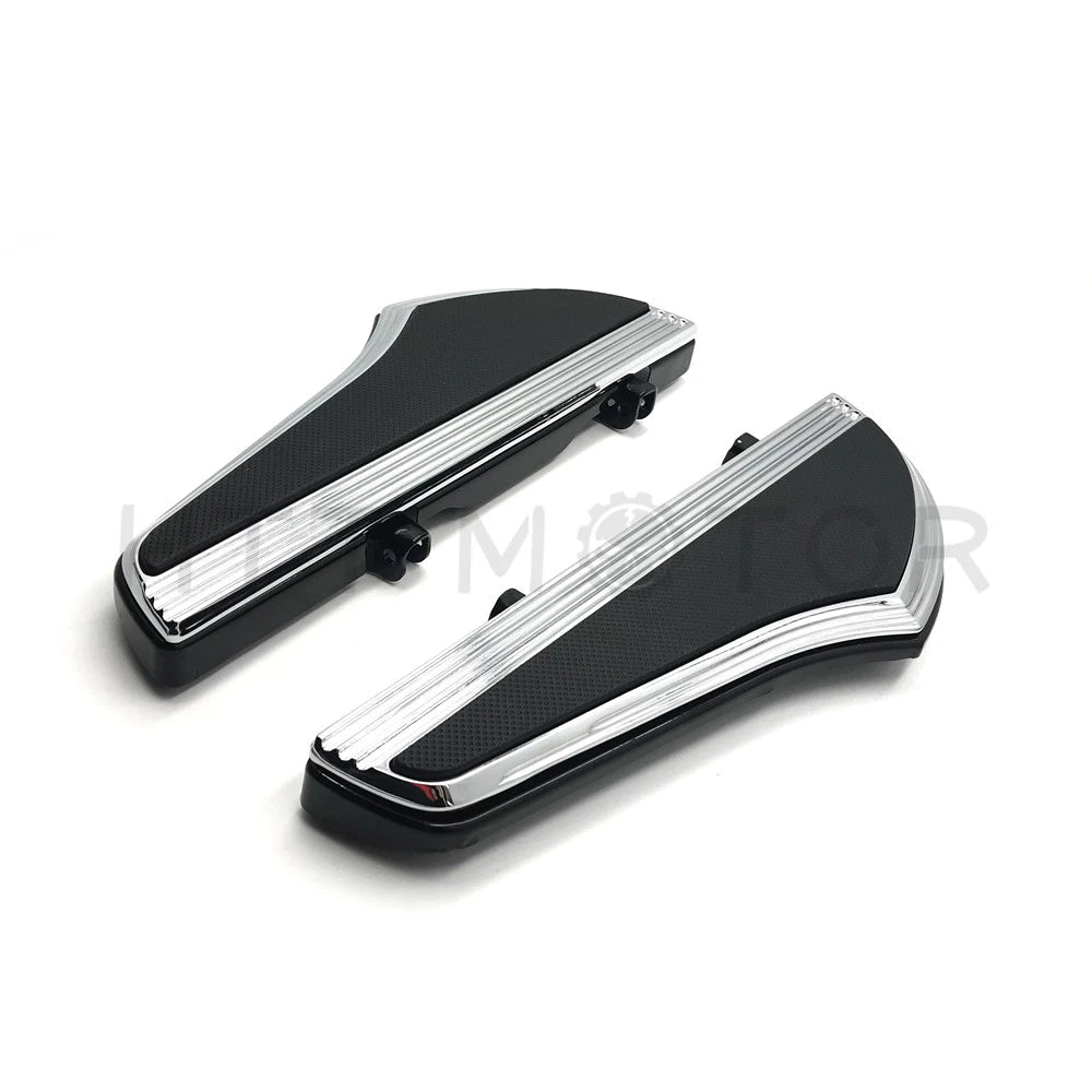 Shark Fin Driver Footboard for Harley FLD (2000–2019)