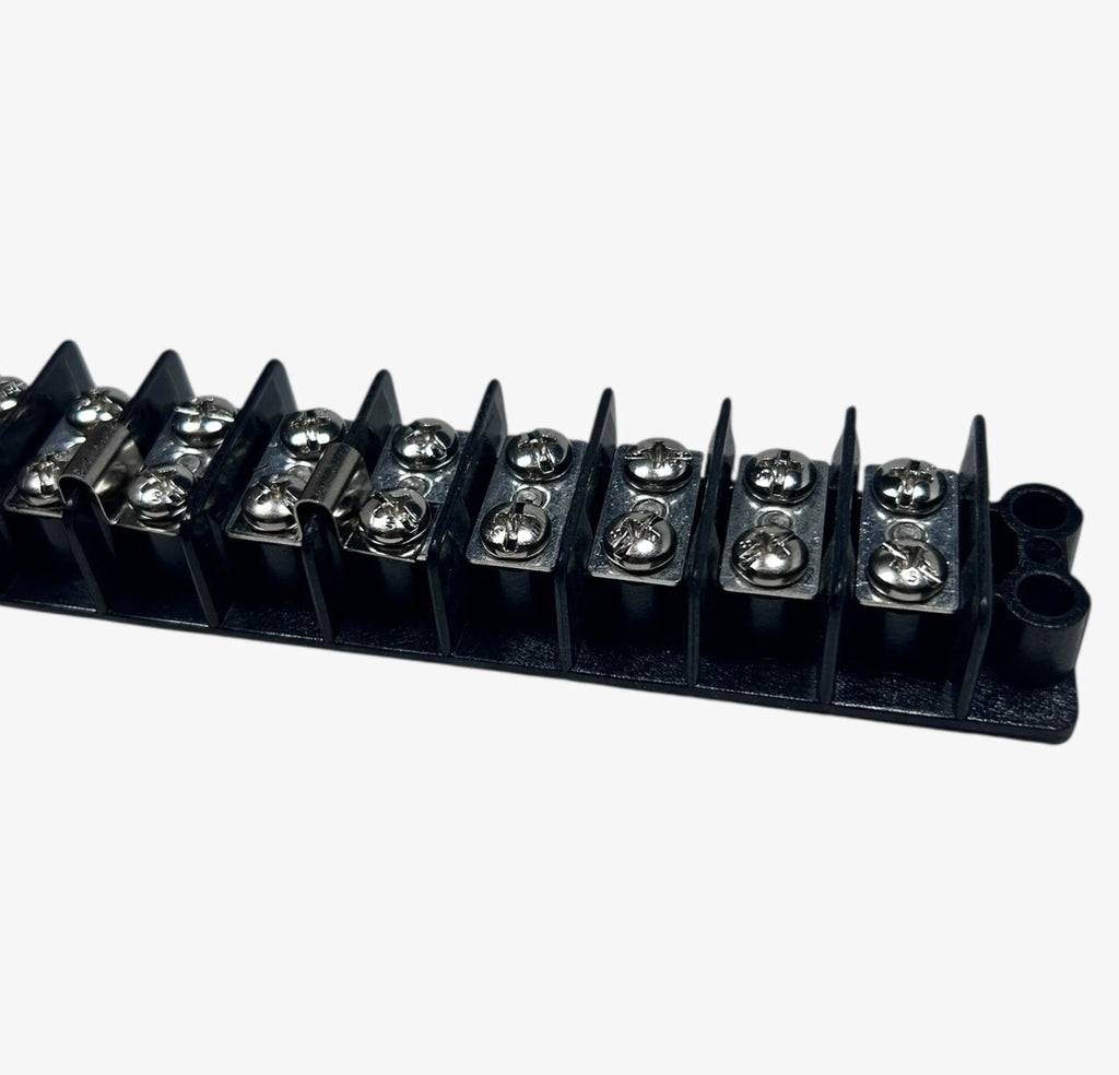 Set of 2 Newark Panel Mount Terminal Block 20 Position 20 Amp