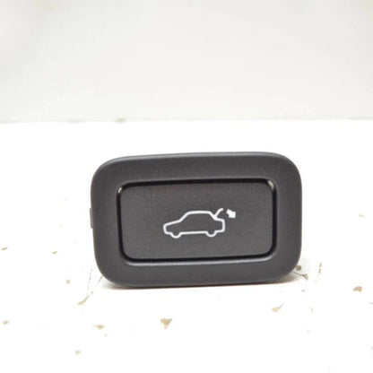 LR025424 Powered Tailgate Release Switch for Land Rover Range Rover Evoque (2012–2019)