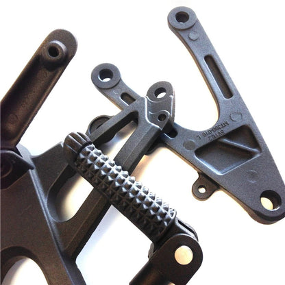 Foot Pegs w/Brackets for Yamaha YZF R1 (2007–2008) Black
