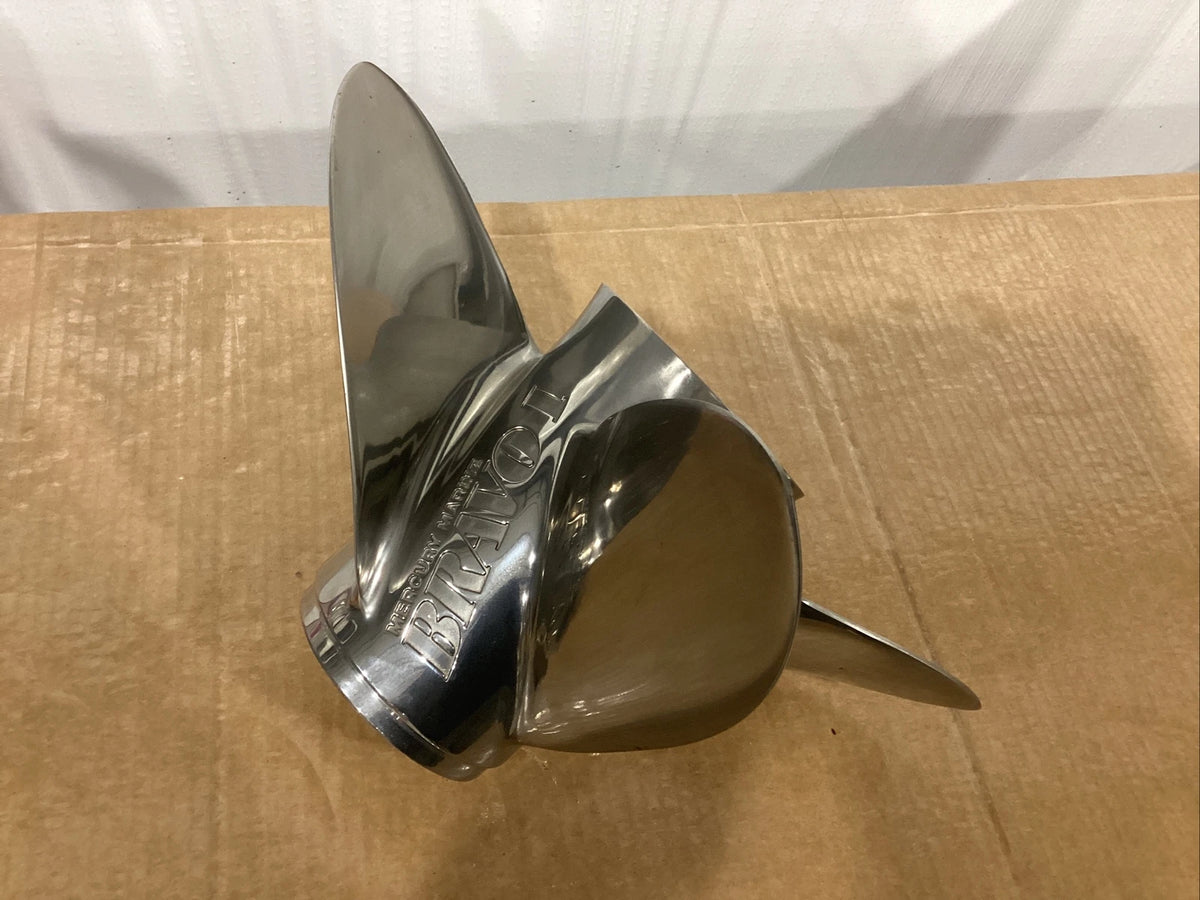 Bravo Propeller 15.25x24P CR for Mercury-Mercruiser (Used) 48-8M0151212