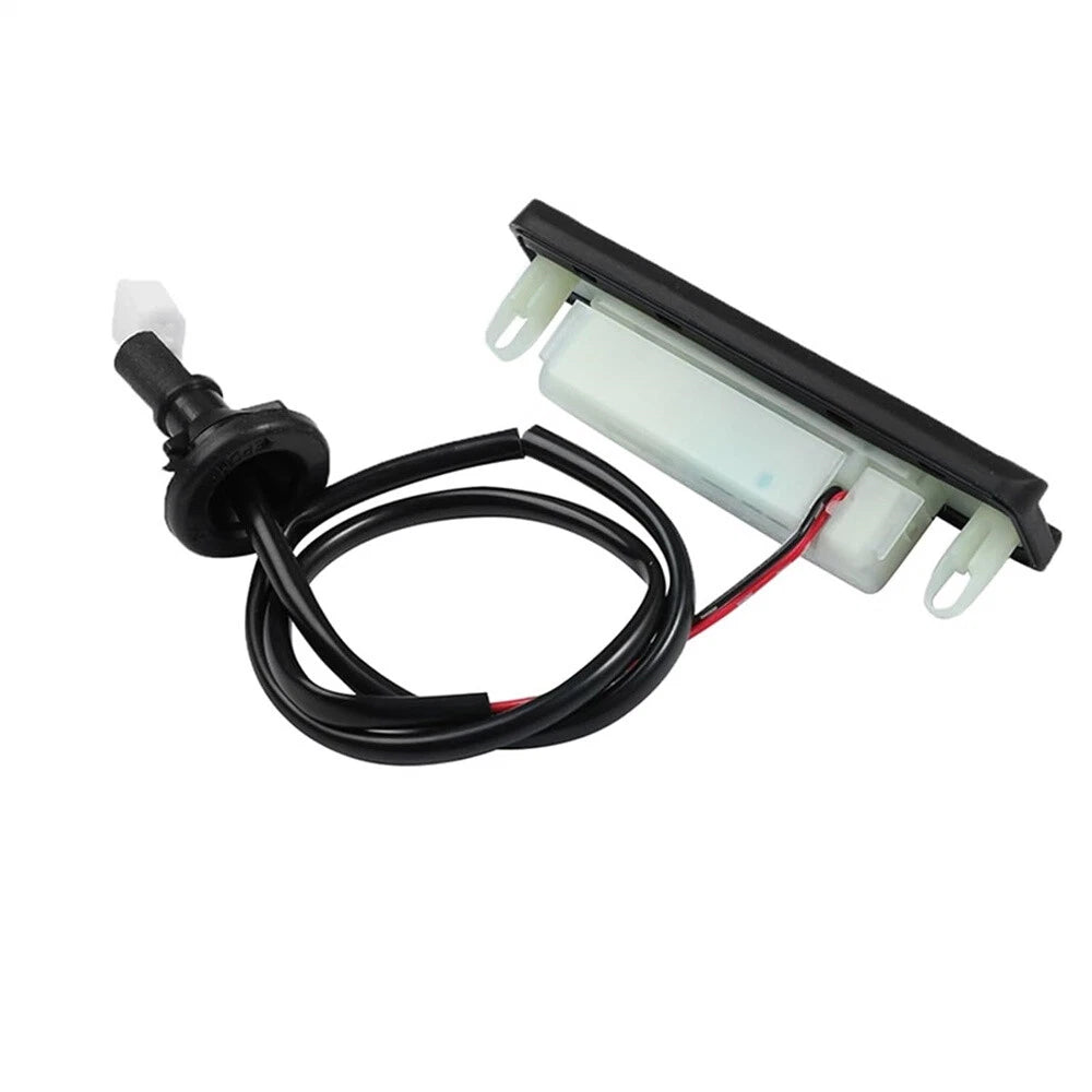 Rear Trunk Tailgate Release Switch Button 84840-47020 for Toyota Prius (2004–2009)