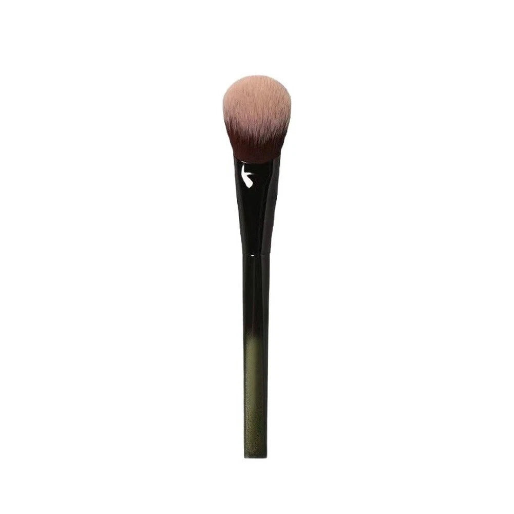 Synthetic Fiber Blush Brush for Gentle Makeup Application