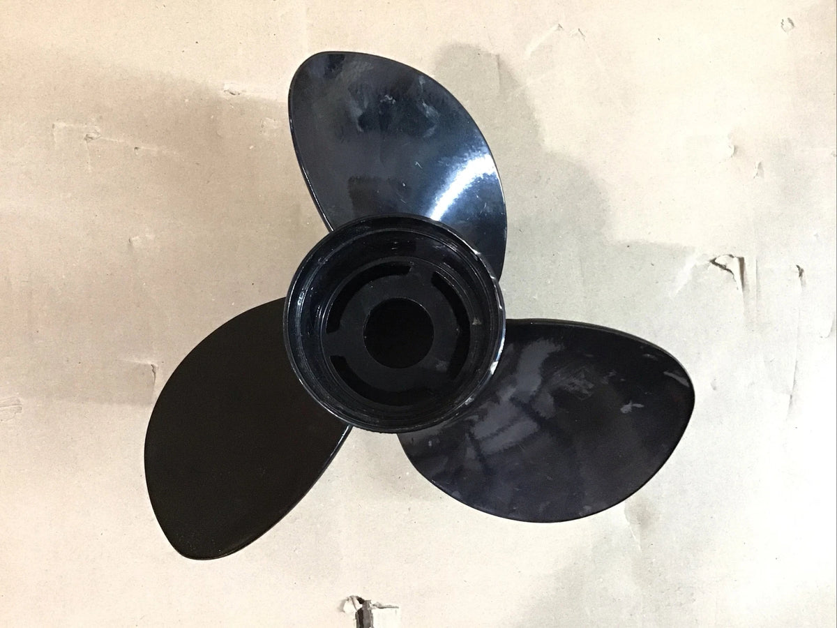 Turning Point Hustler 3 Blade Propeller 10.125x15P 2130-1510 for Boats (Used)
