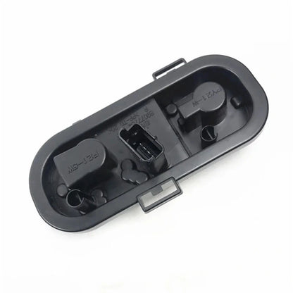 1 Pair Tail Light Bulb Holder Socket for Nissan Qashqai (2008–2012)