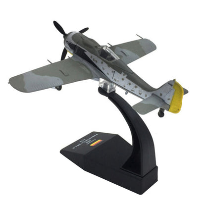 1/72 Scale Focke-Wulf Fw 190A-8 Model Aircraft (1941–1945)