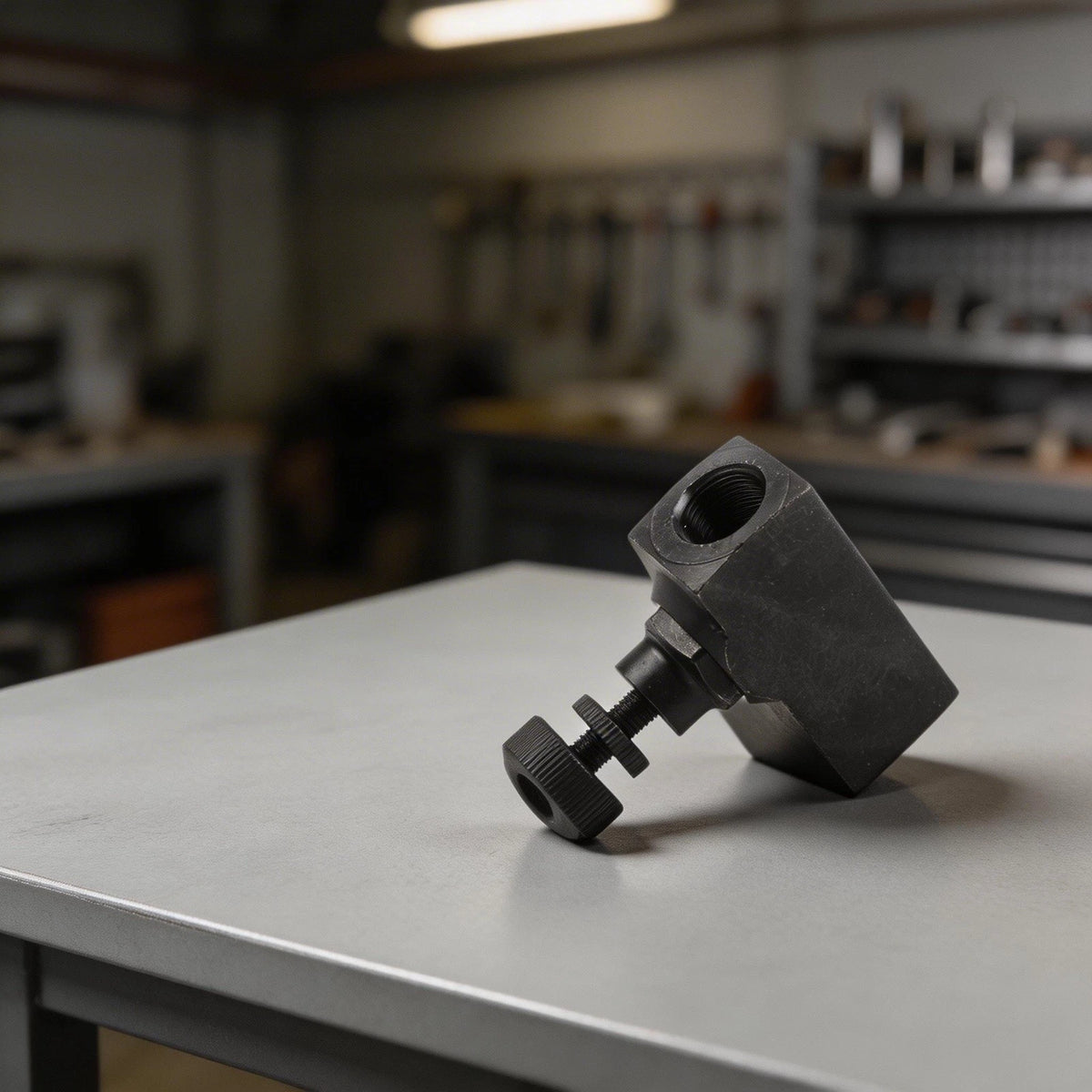 Handwheel Control for Hydraulic Throttle Injection Molding