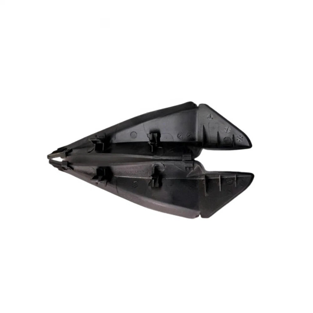 1 Pair Windshield Grille Drain Panel Trim for Mazda 3 (2013–2018)
