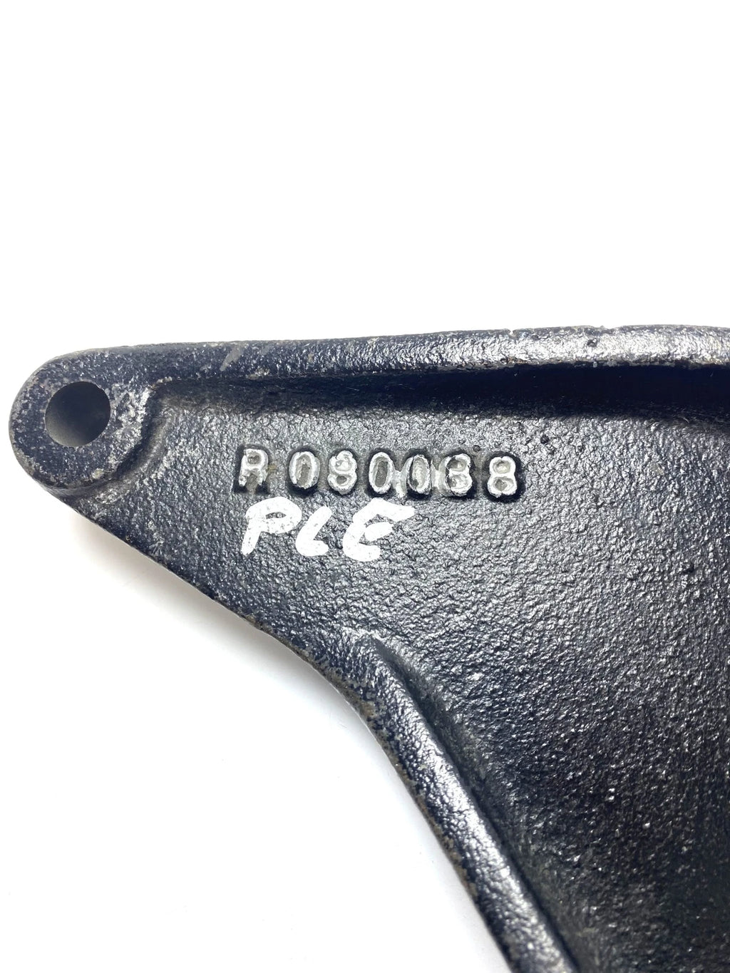 Water Pump Bracket for Crusader R080088