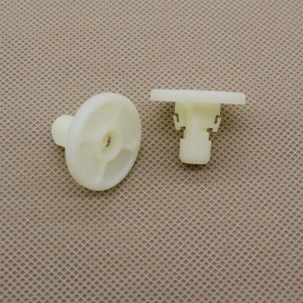30Pcs Insulation Panel Fastener Clips for BMW X1 X2 X4 X5 M4 M5 M8 (2010–2023)