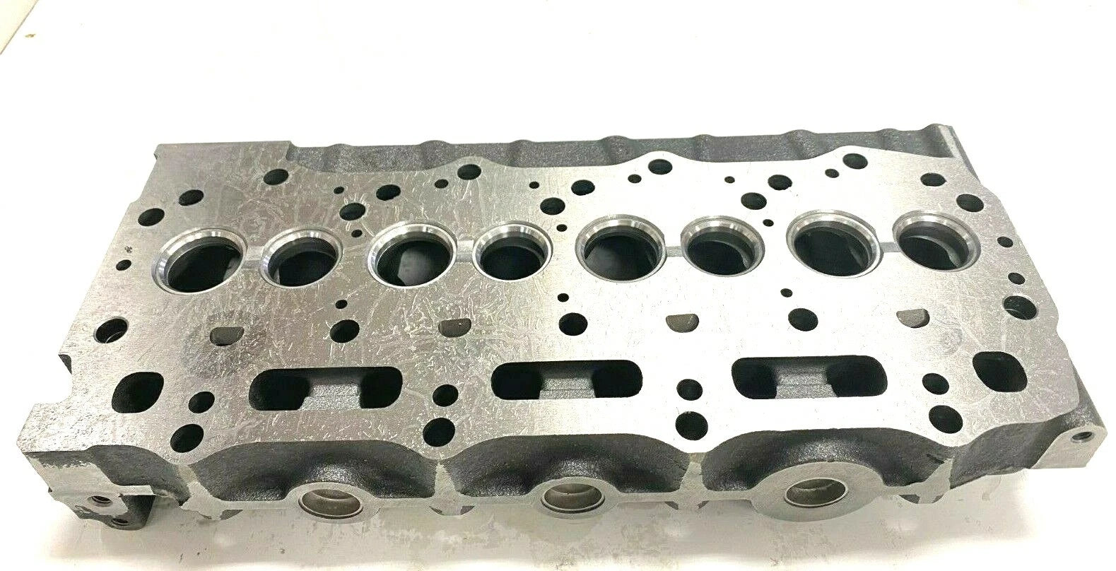 Cylinder Head for JCB CAT Tractor Loader (404C)