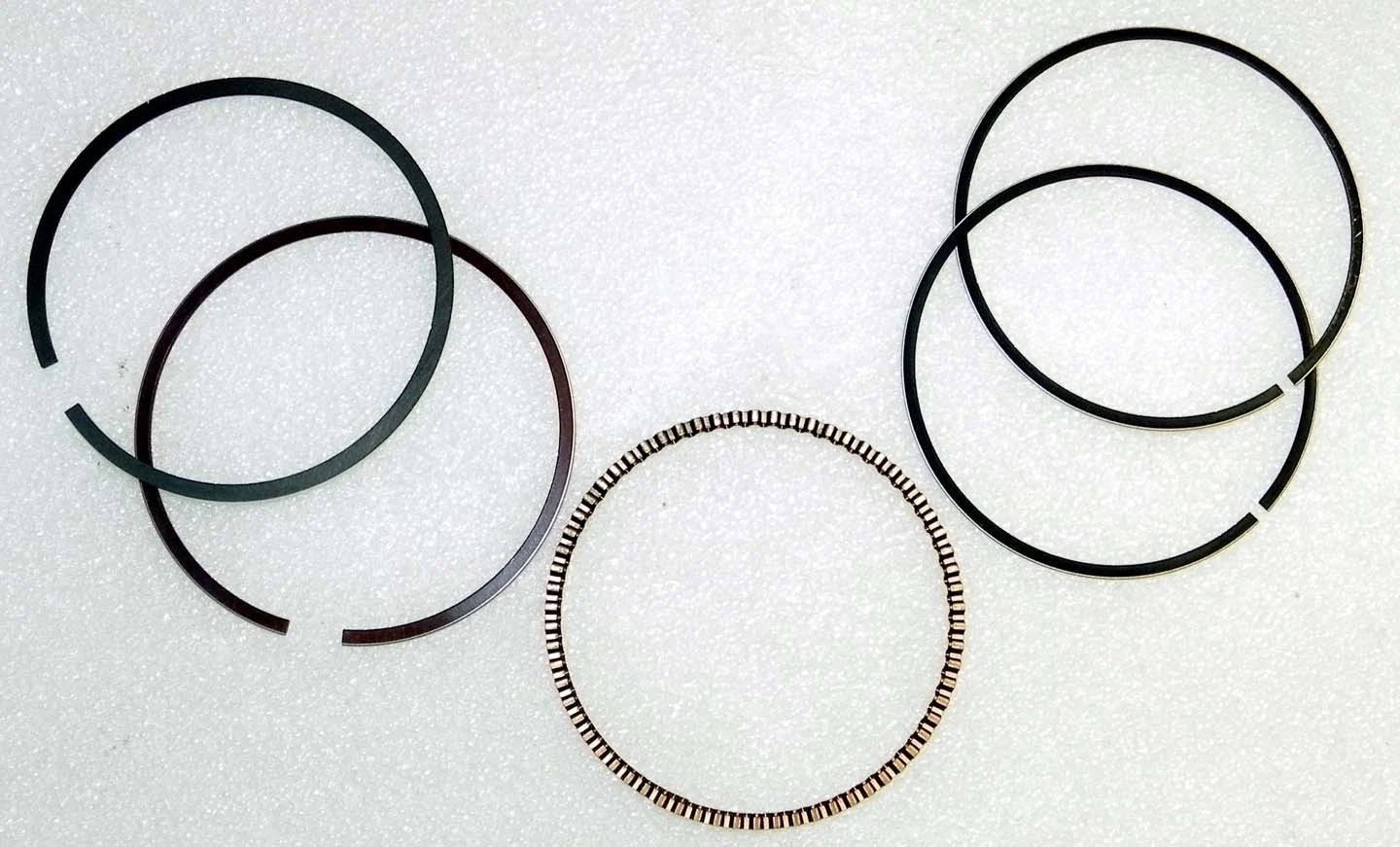 Piston Ring Set for Yamaha YFM 200 (1985–1989) 51-537