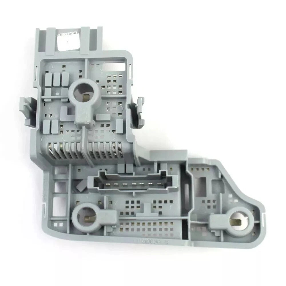 Rear Right Tail Light Bulb Holder 2048202577 for Mercedes C Class W204 (2012–2014)