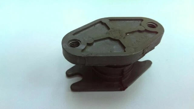 Lower Front Engine Mount for Johnson Evinrude Outboard 33-40HP (305352, 377964)