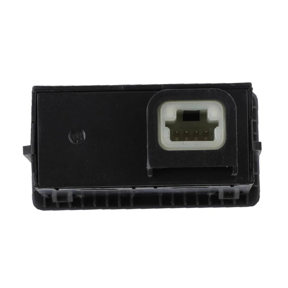 USB Port Adapter 8638A491 8638A317 for Mitsubishi Outlander (2022–2024)