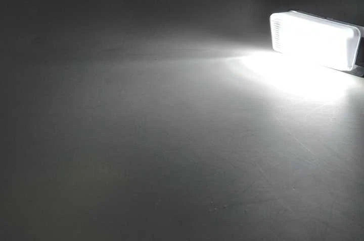 2X White LED License Plate Light for Infiniti G25 G35 G37 Q40 Q60 (2003–2015)
