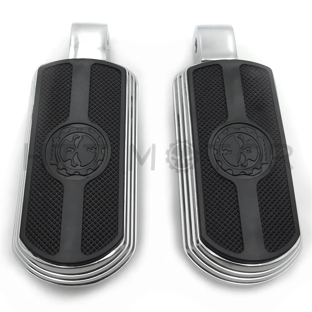 Chrome Skull Rubber Footpeg for Yamaha Raider VMAX (2008–2017)