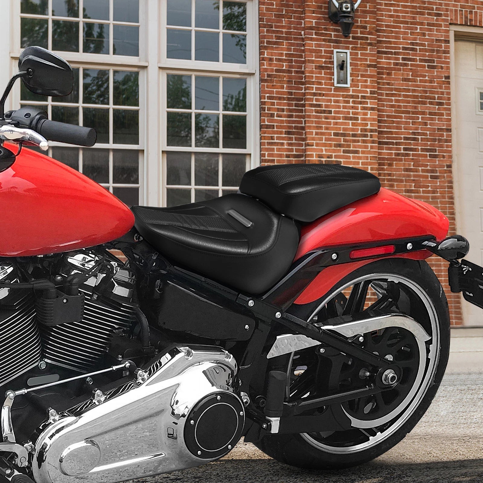 Seats for Harley Breakout FXBR FXBRS (2018–2023) Black