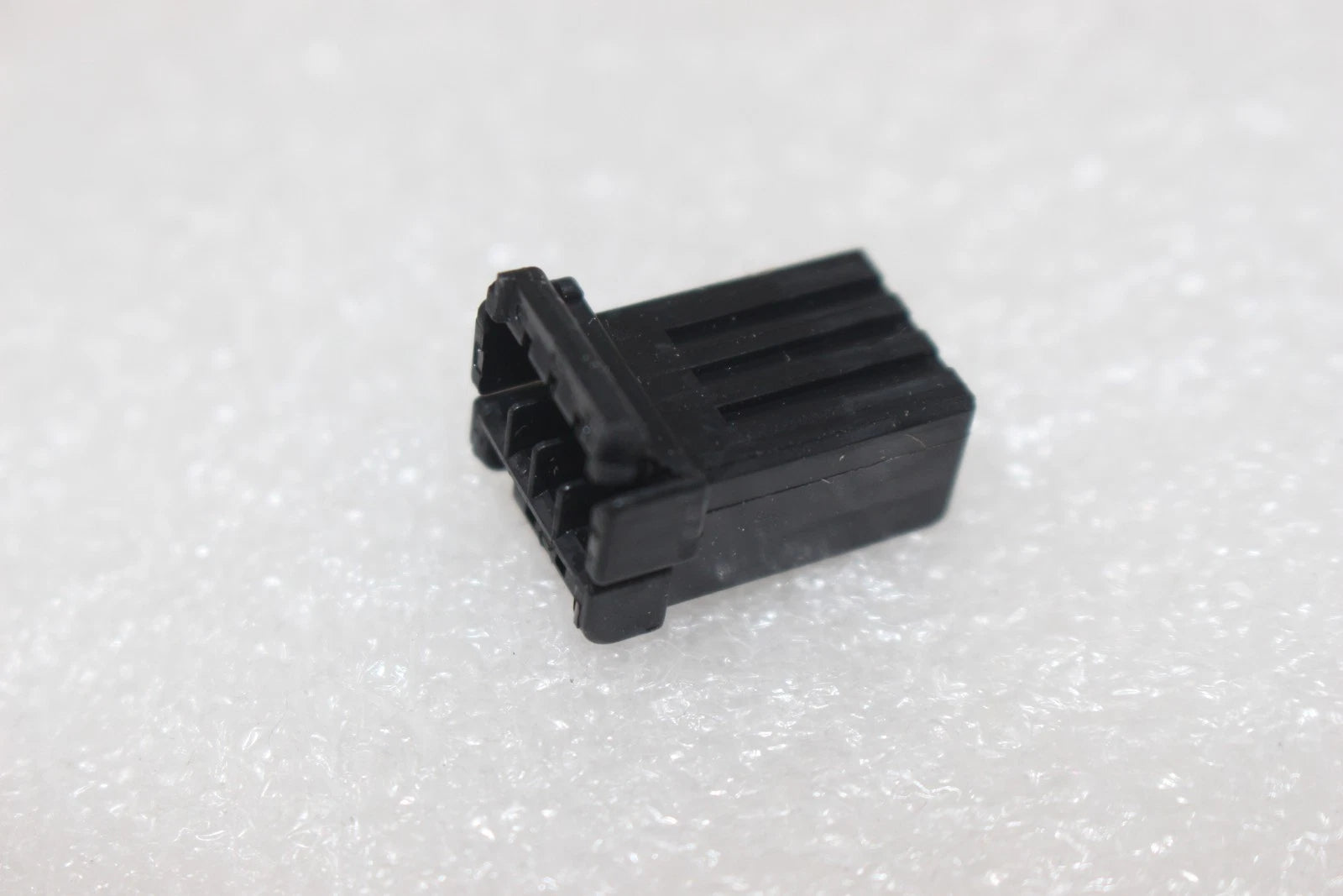 4-Wire Housing Plug for Harley-Davidson (OEM 72914-01BK)