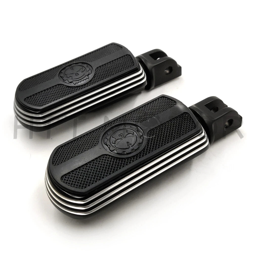 Chrome Skull Rubber Footpeg for Harley Breakout FXBR (2018–2019)