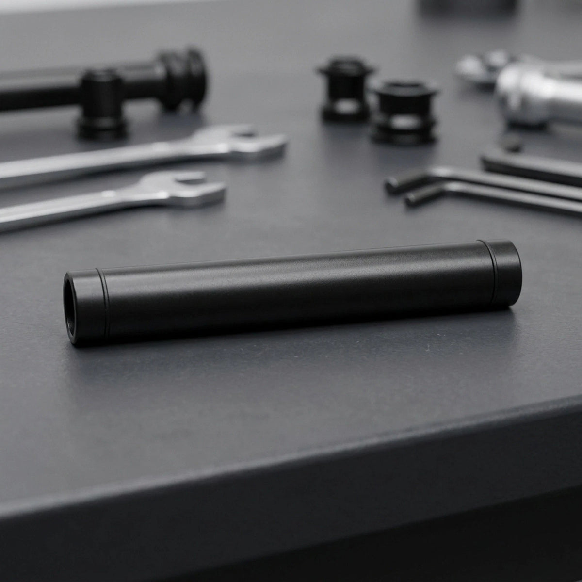 Aluminum Alloy Thru Axle Adapter for Cycling (No Specific Years)