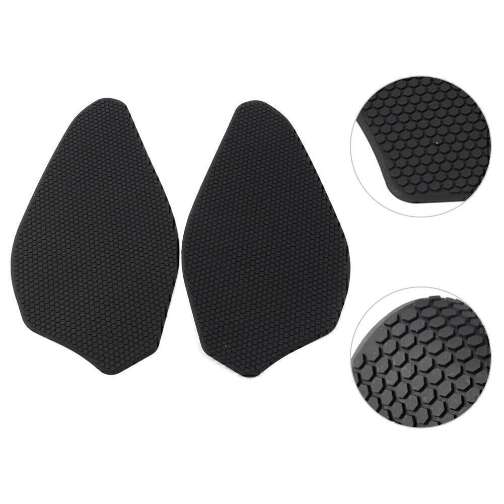 1 Pair Black Rubber Tank Side Protector Grip for Yamaha YZF-R3 (2019–2020)