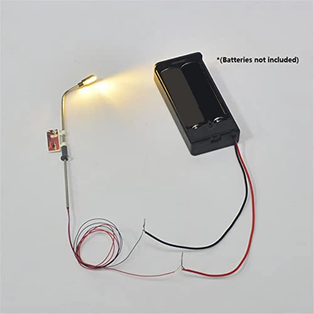 Illuminated Street Light Posts for HO and OO Scale Model Trains (11cm Tall)